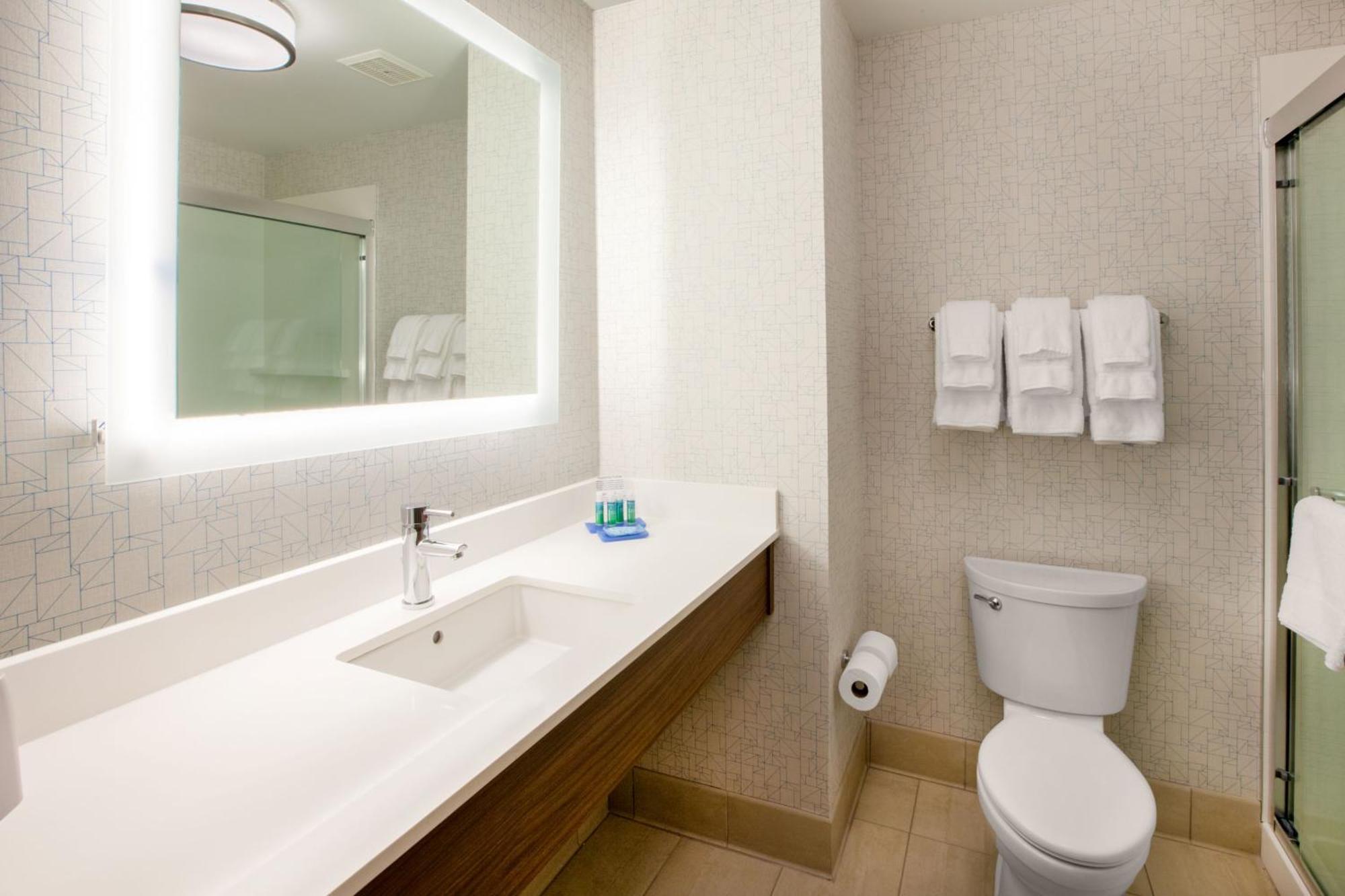 Holiday Inn Express Hotel & Suites Sanford By Ihg Екстериор снимка