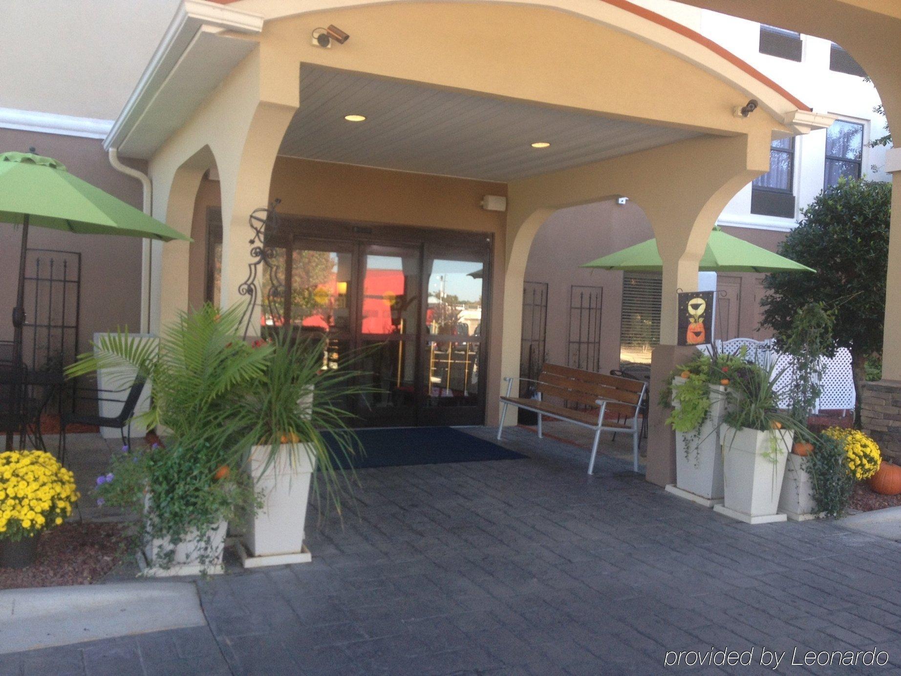 Holiday Inn Express Hotel & Suites Sanford By Ihg Екстериор снимка